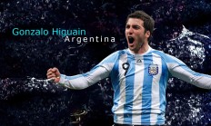 Uzi巅峰对决，字母哥与40激战切尔西分钟，关键助攻胜负难料！